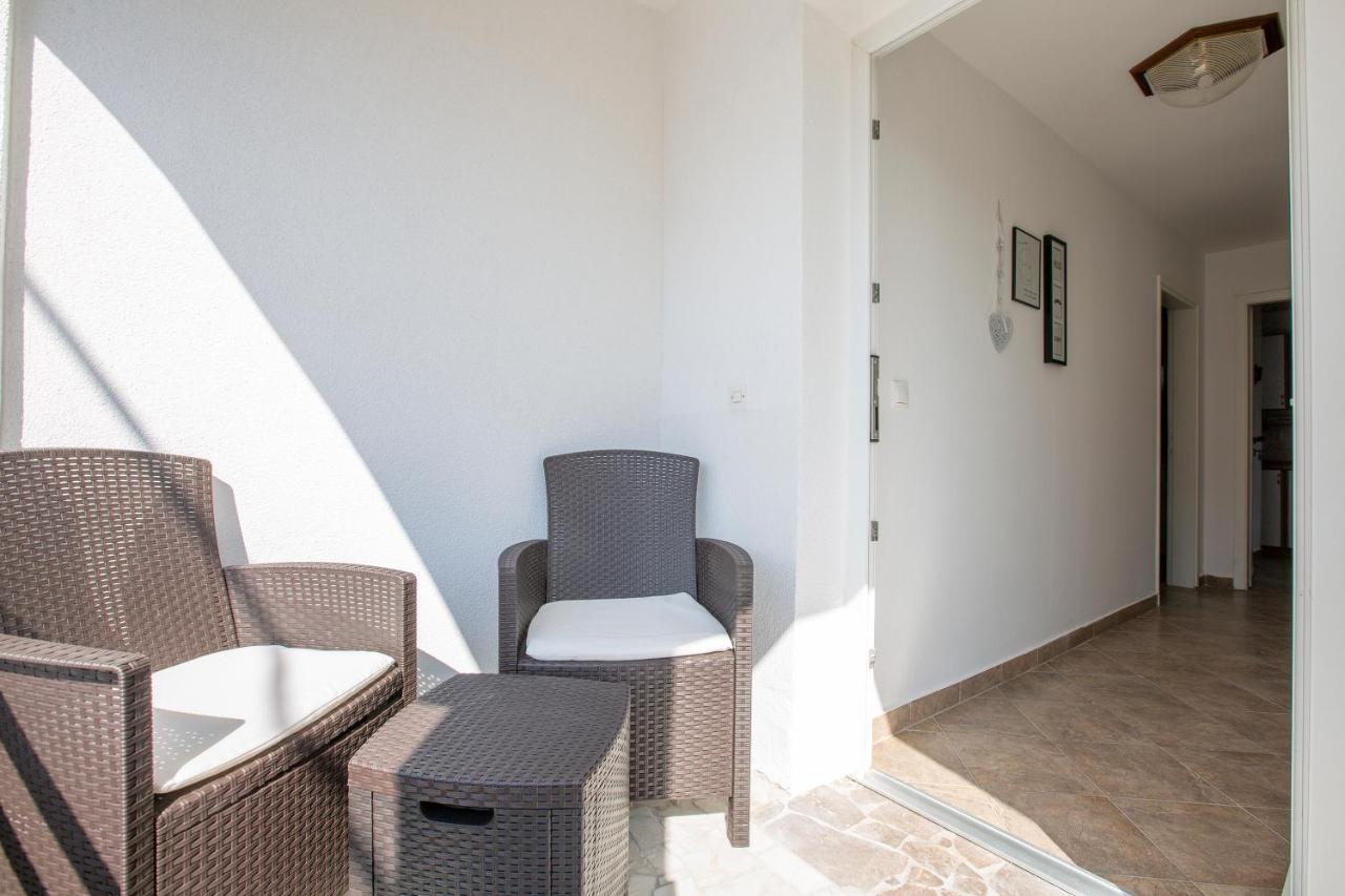קרלובג Apartmani Luky מראה חיצוני תמונה