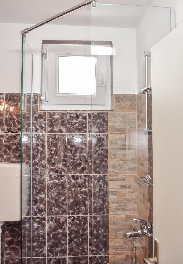 קרלובג Apartmani Luky מראה חיצוני תמונה
