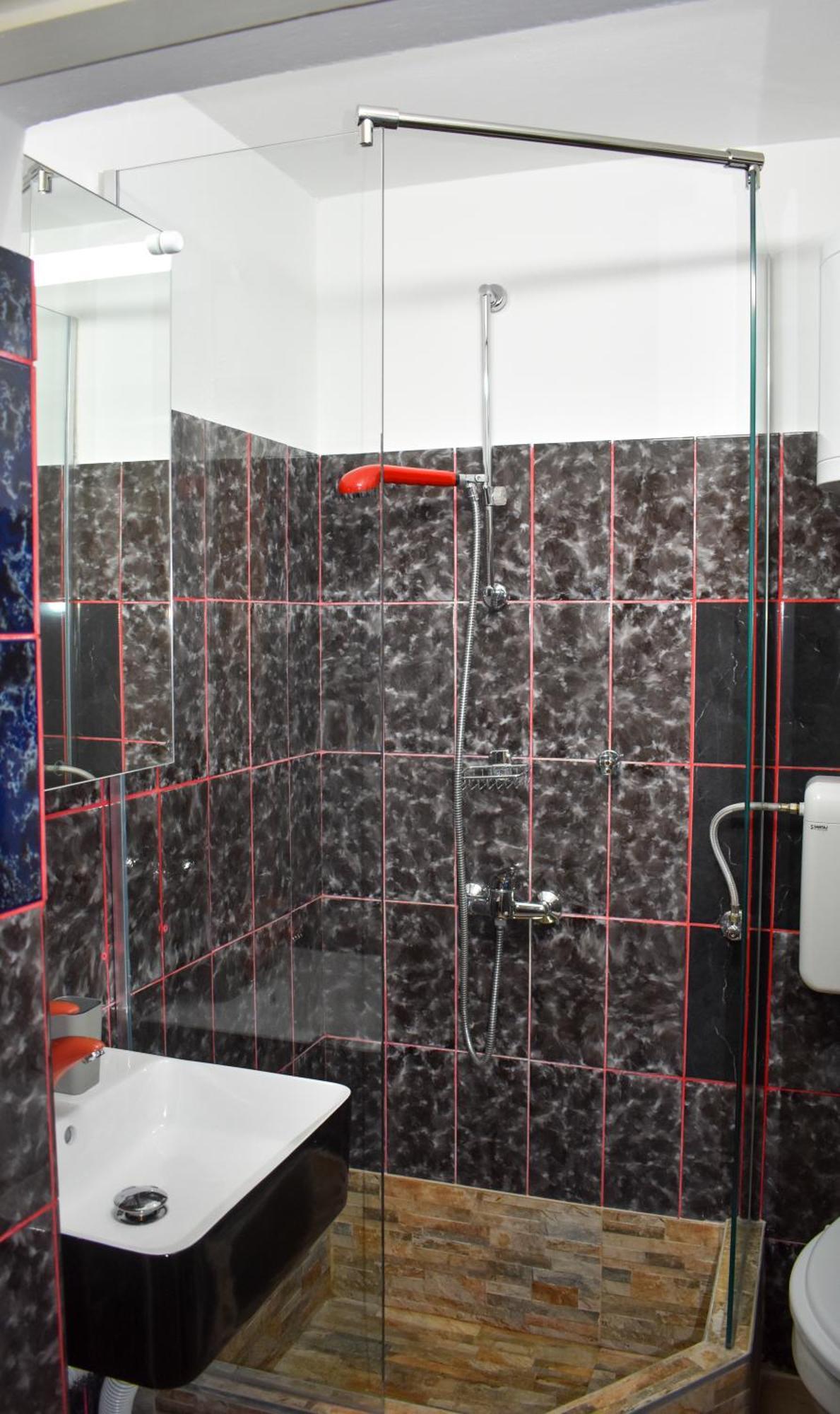 קרלובג Apartmani Luky מראה חיצוני תמונה